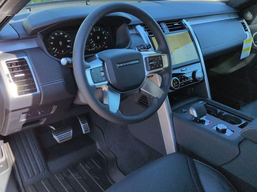 new 2026 Land Rover Discovery car, priced at $77,391