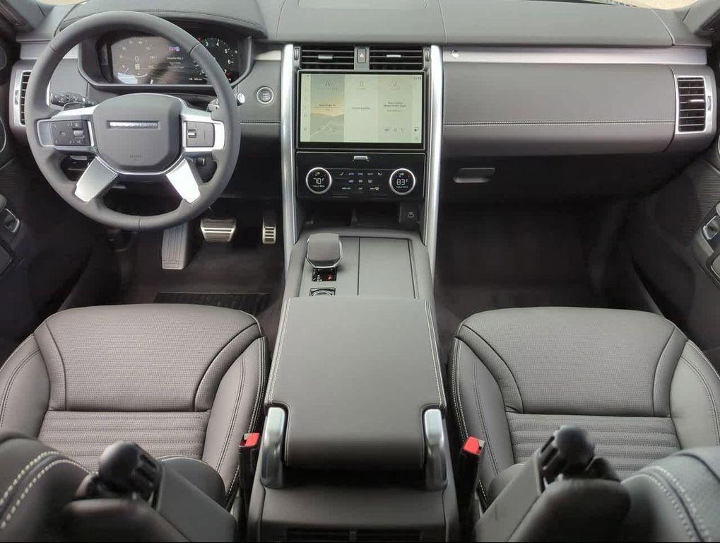 new 2025 Land Rover Discovery car, priced at $75,278