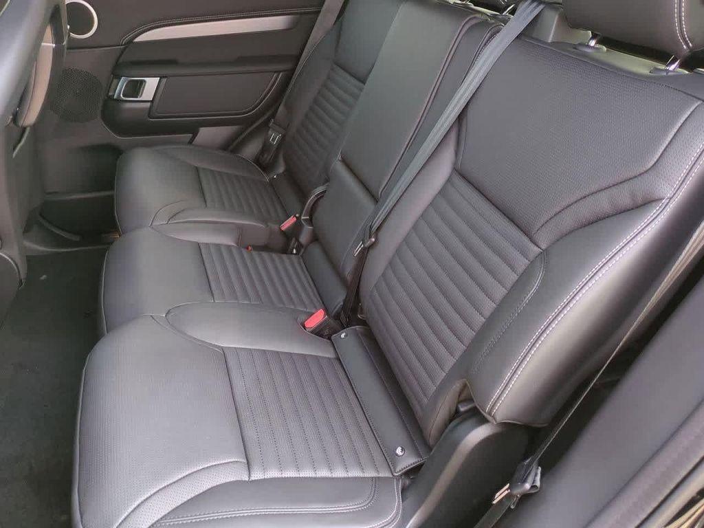 new 2025 Land Rover Discovery car, priced at $79,768