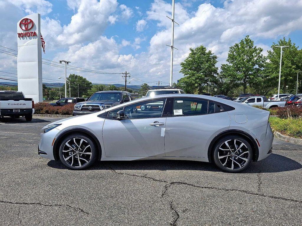 new 2026 Toyota Prius Plug-In Hybrid car, priced at $44,319