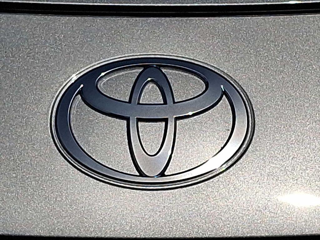 new 2026 Toyota Prius Plug-In Hybrid car, priced at $44,319