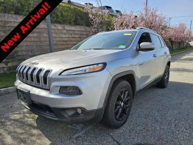 used 2018 Jeep Cherokee car, priced at $15,695