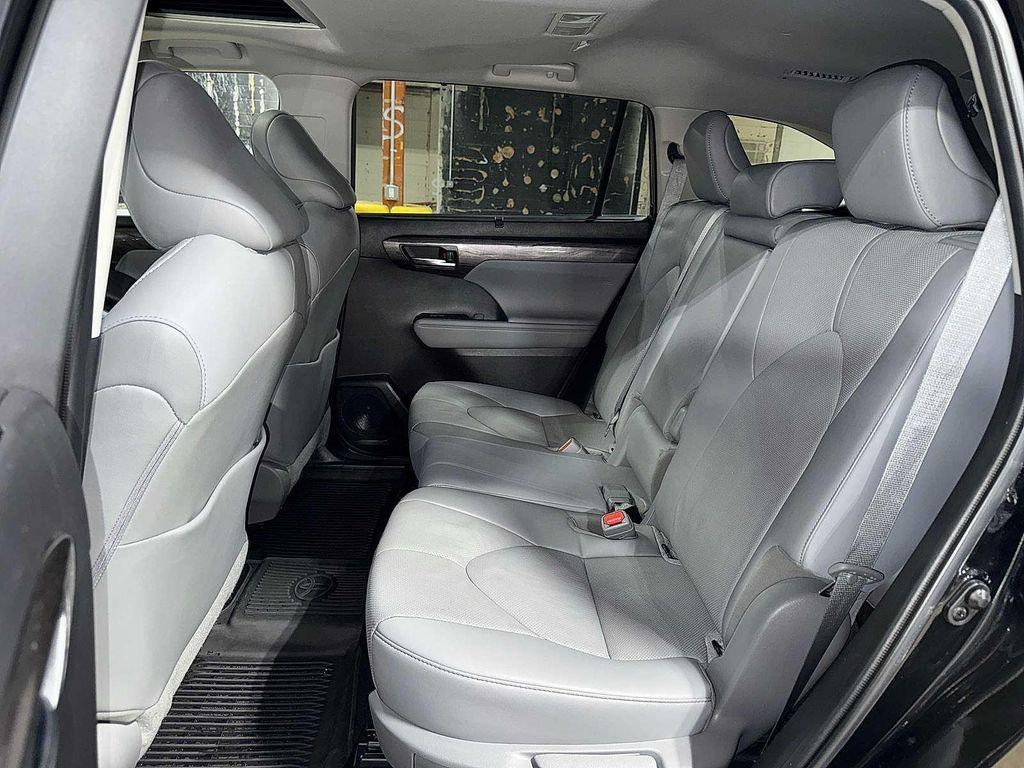 used 2022 Toyota Highlander car, priced at $40,000
