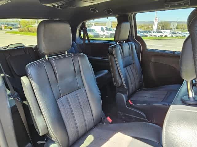 used 2014 Chrysler Town & Country car, priced at $11,295