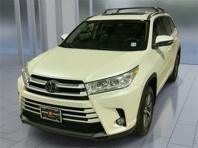 used 2018 Toyota Highlander car, priced at $23,795