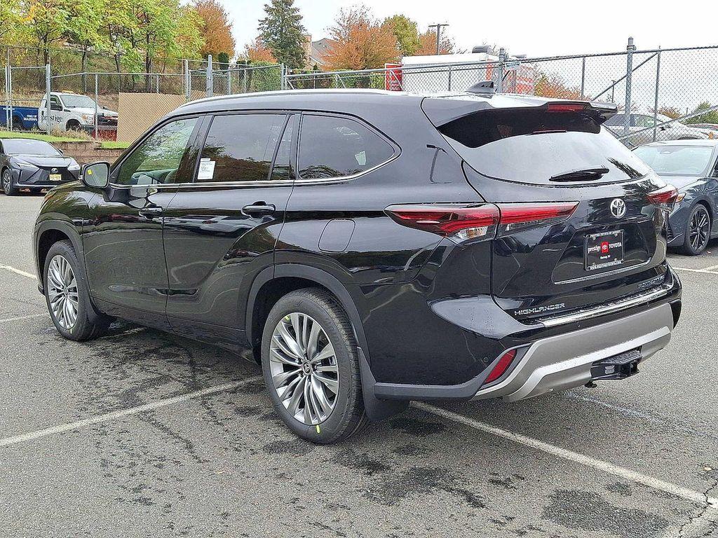 new 2025 Toyota Highlander car, priced at $56,332