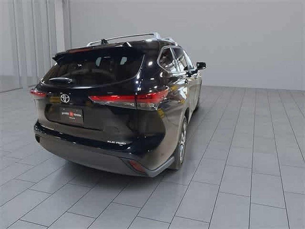 used 2023 Toyota Highlander car, priced at $38,495