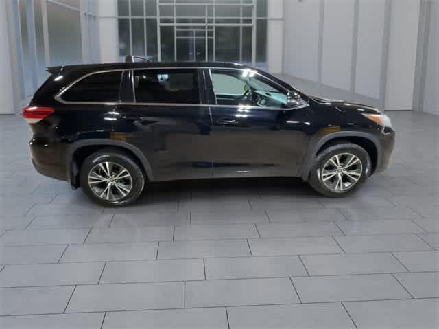 used 2018 Toyota Highlander car, priced at $20,995