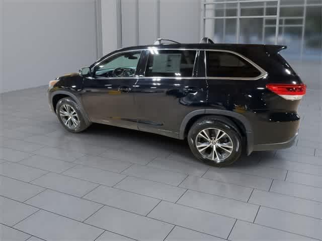 used 2018 Toyota Highlander car, priced at $20,995