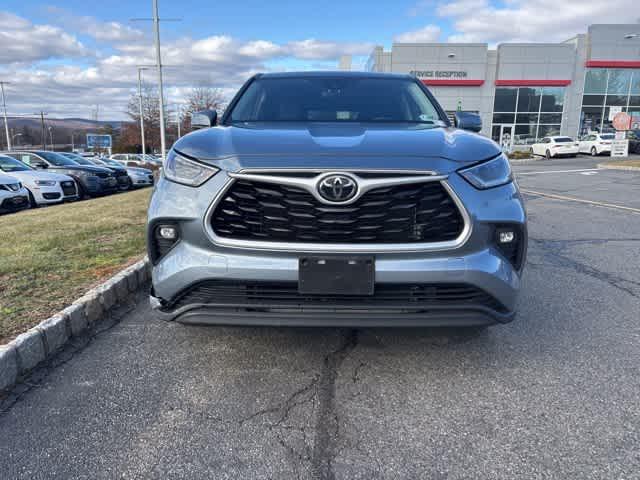 used 2021 Toyota Highlander car, priced at $30,000