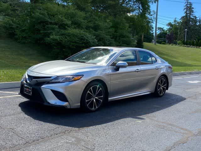 used 2018 Toyota Camry Hybrid car, priced at $14,895