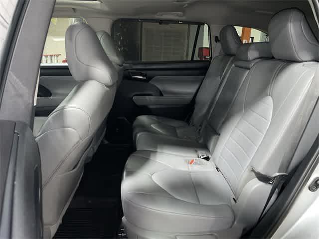 used 2022 Toyota Highlander car, priced at $35,000