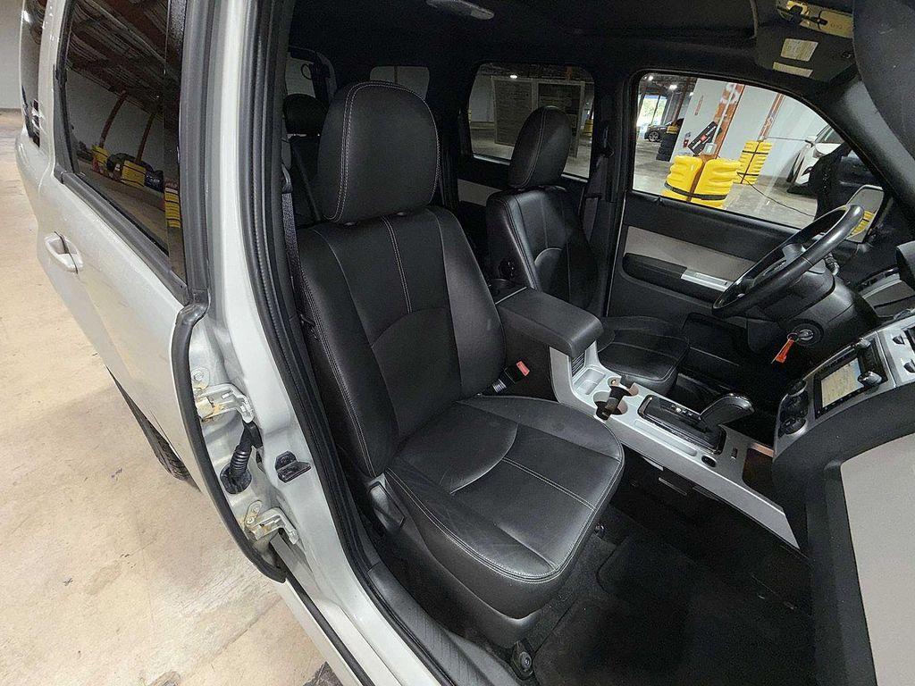 used 2009 Mercury Mariner car, priced at $5,495