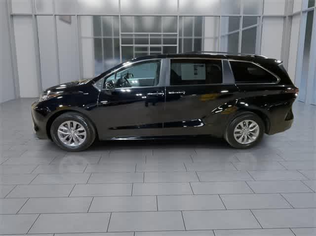 used 2023 Toyota Sienna car, priced at $47,395