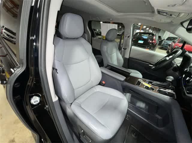 used 2023 Toyota Sienna car, priced at $47,395