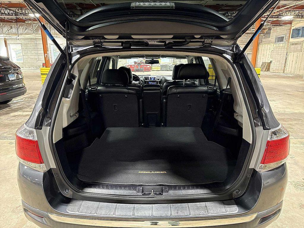 used 2013 Toyota Highlander car, priced at $10,995