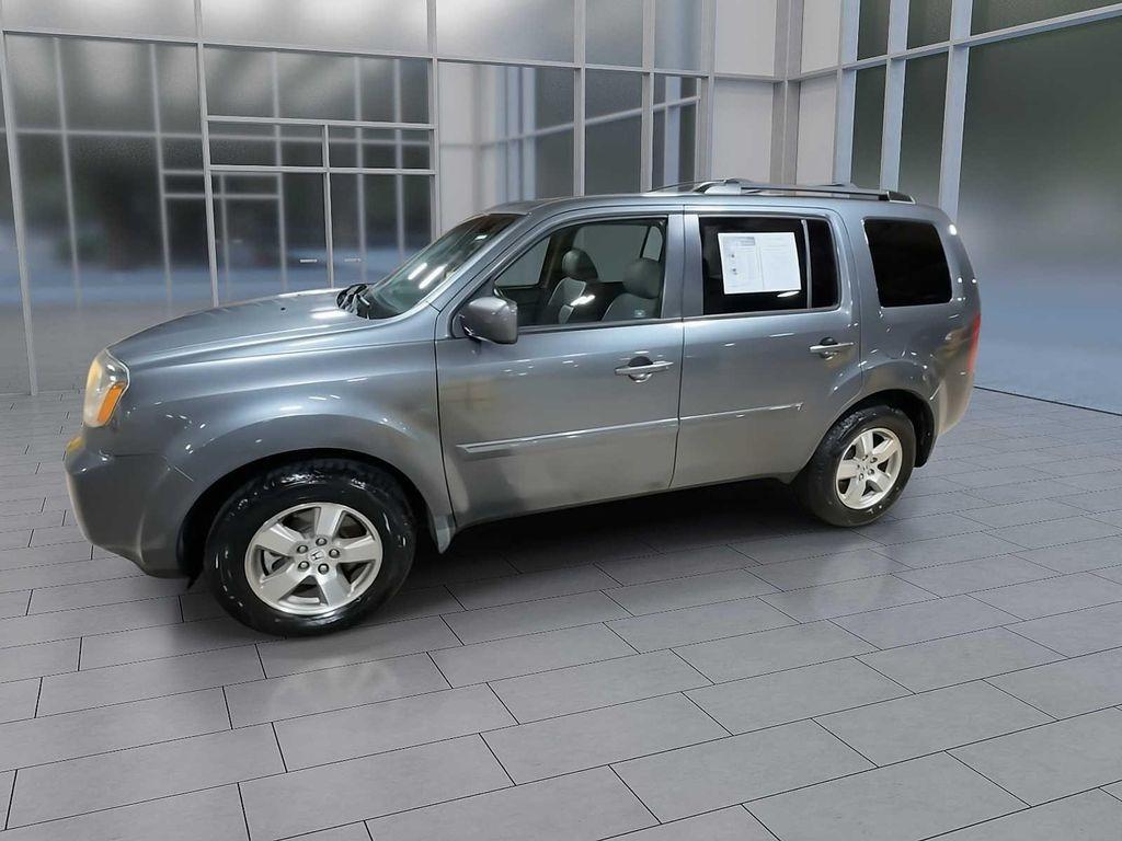 used 2010 Honda Pilot car, priced at $7,695