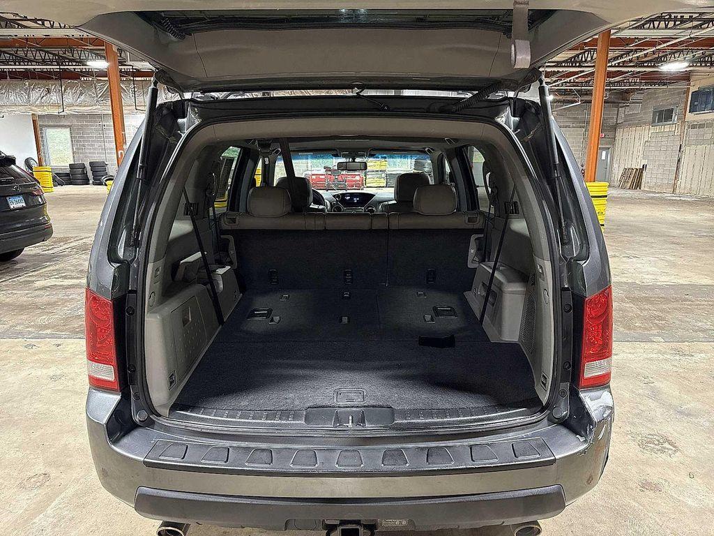 used 2010 Honda Pilot car, priced at $7,695