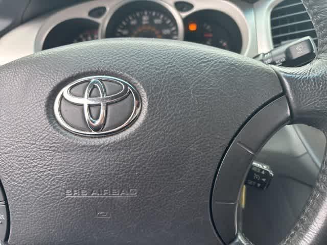 used 2005 Toyota Highlander car, priced at $5,995