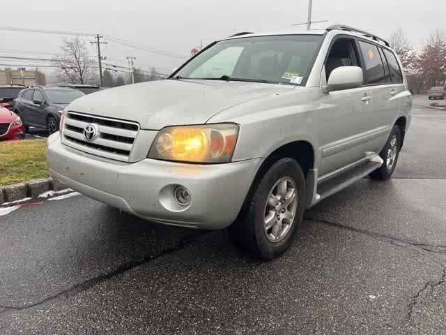 used 2005 Toyota Highlander car, priced at $5,995