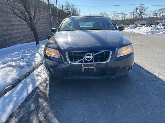 used 2010 Volvo V70 car, priced at $5,000