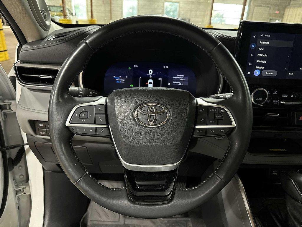 used 2023 Toyota Highlander Hybrid car, priced at $43,495