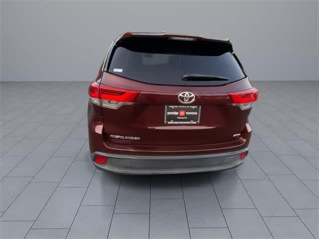 used 2019 Toyota Highlander car, priced at $26,395