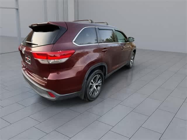 used 2019 Toyota Highlander car, priced at $26,395