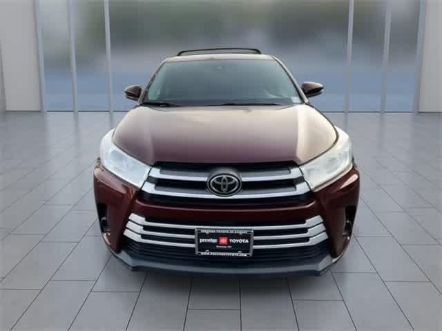 used 2019 Toyota Highlander car, priced at $26,395