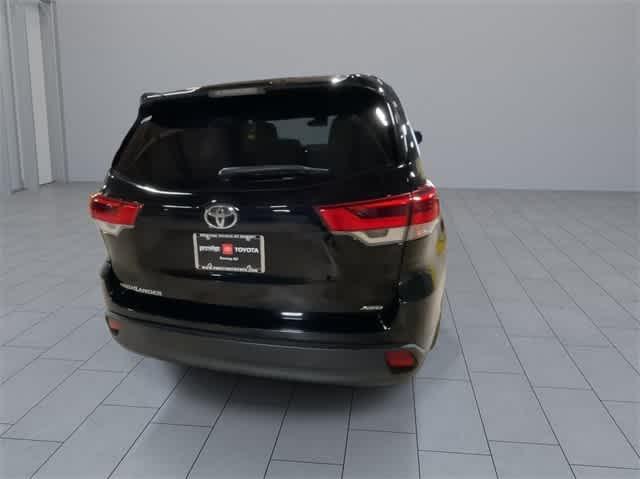 used 2019 Toyota Highlander car, priced at $18,995