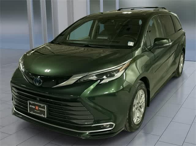 used 2022 Toyota Sienna car, priced at $38,995