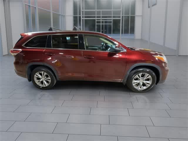 used 2014 Toyota Highlander car, priced at $14,495