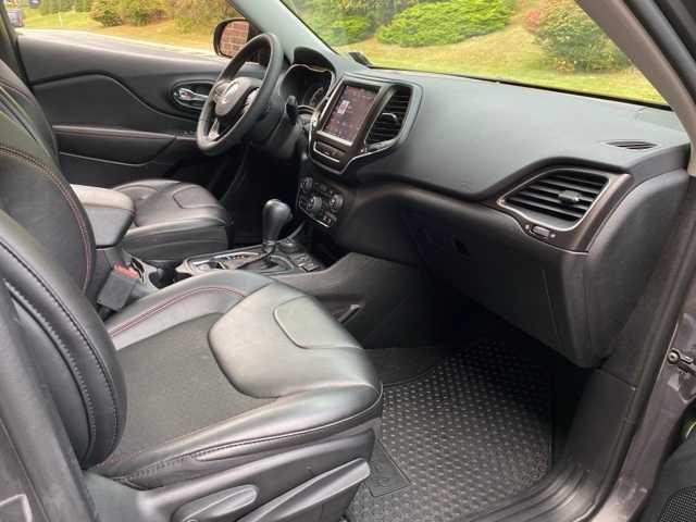 used 2022 Jeep Cherokee car, priced at $23,595