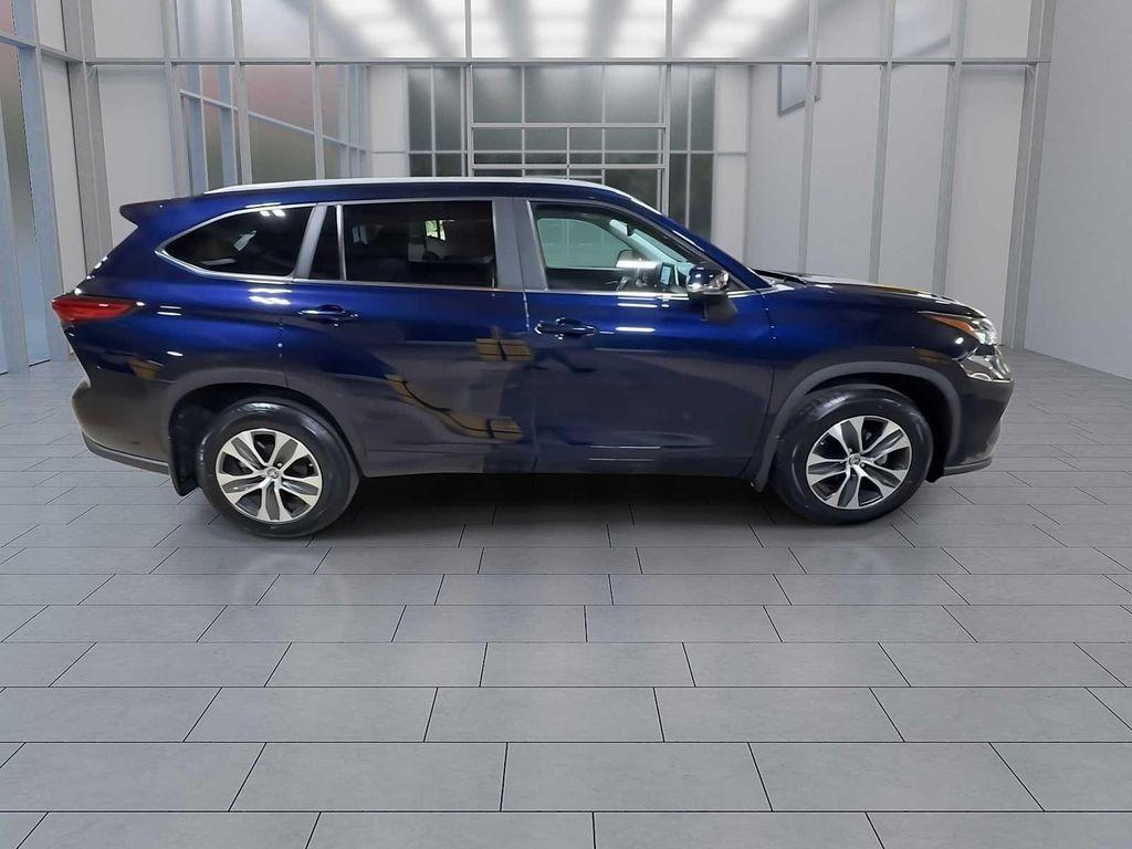 used 2023 Toyota Highlander car, priced at $35,495