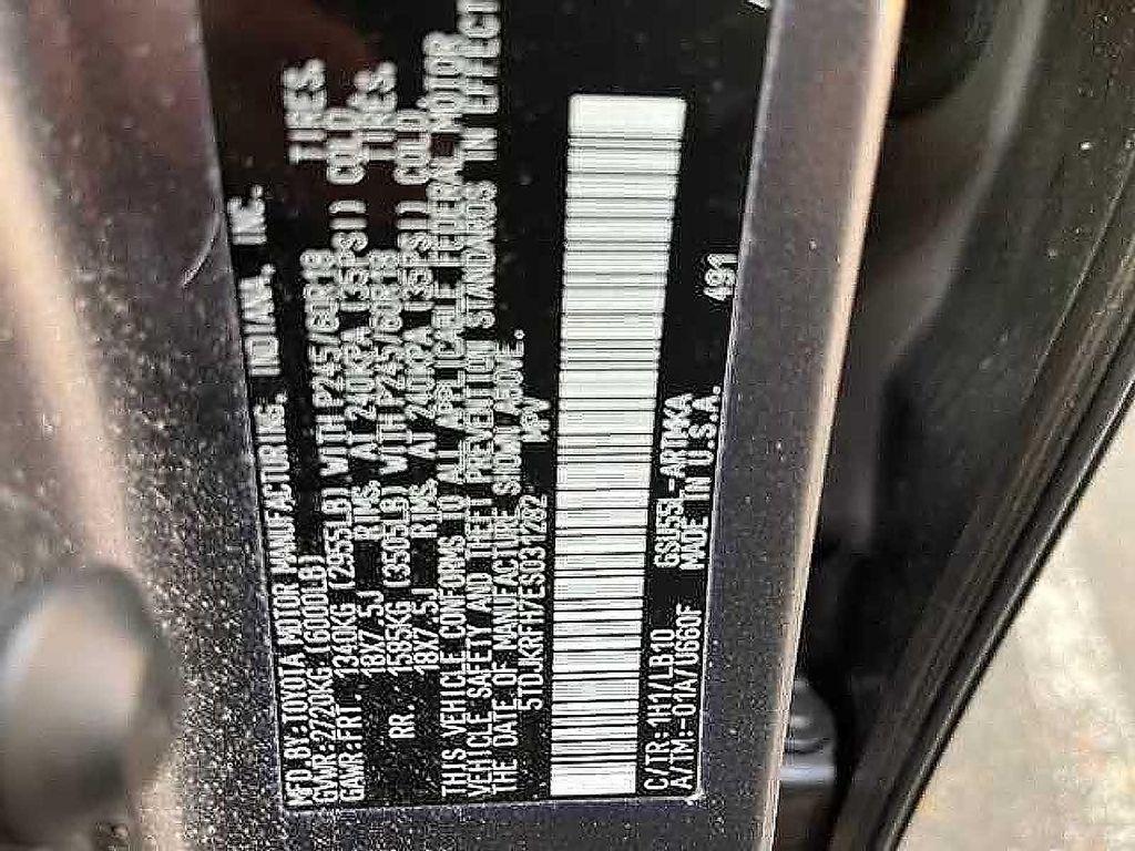 used 2014 Toyota Highlander car, priced at $17,395