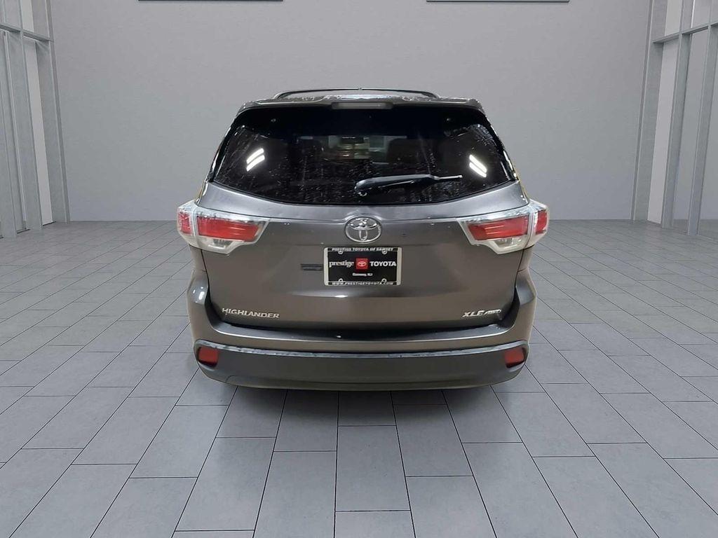 used 2014 Toyota Highlander car, priced at $15,695