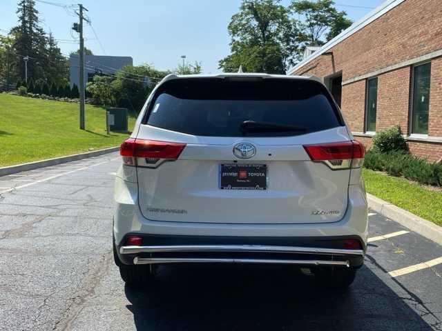 used 2019 Toyota Highlander car, priced at $28,295