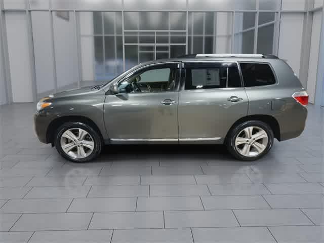used 2012 Toyota Highlander car, priced at $13,295