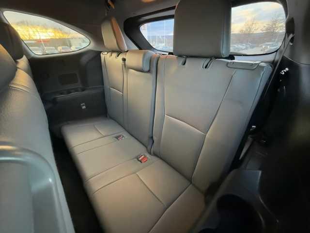 used 2022 Toyota Highlander car, priced at $37,995