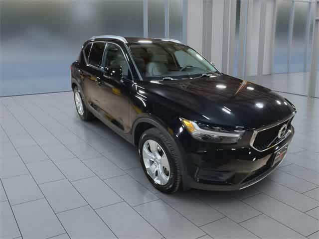 used 2022 Volvo XC40 car, priced at $31,395