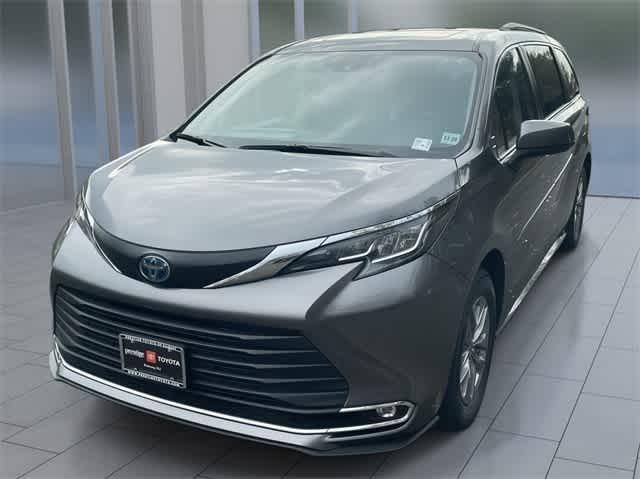 used 2022 Toyota Sienna car, priced at $41,995