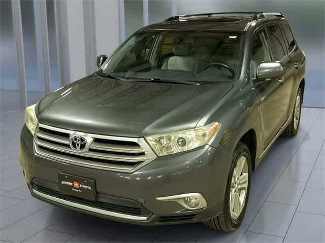 used 2013 Toyota Highlander car, priced at $11,495