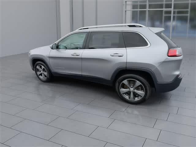 used 2019 Jeep Cherokee car, priced at $13,995