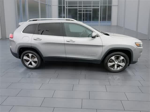 used 2019 Jeep Cherokee car, priced at $13,995