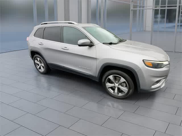 used 2019 Jeep Cherokee car, priced at $13,995