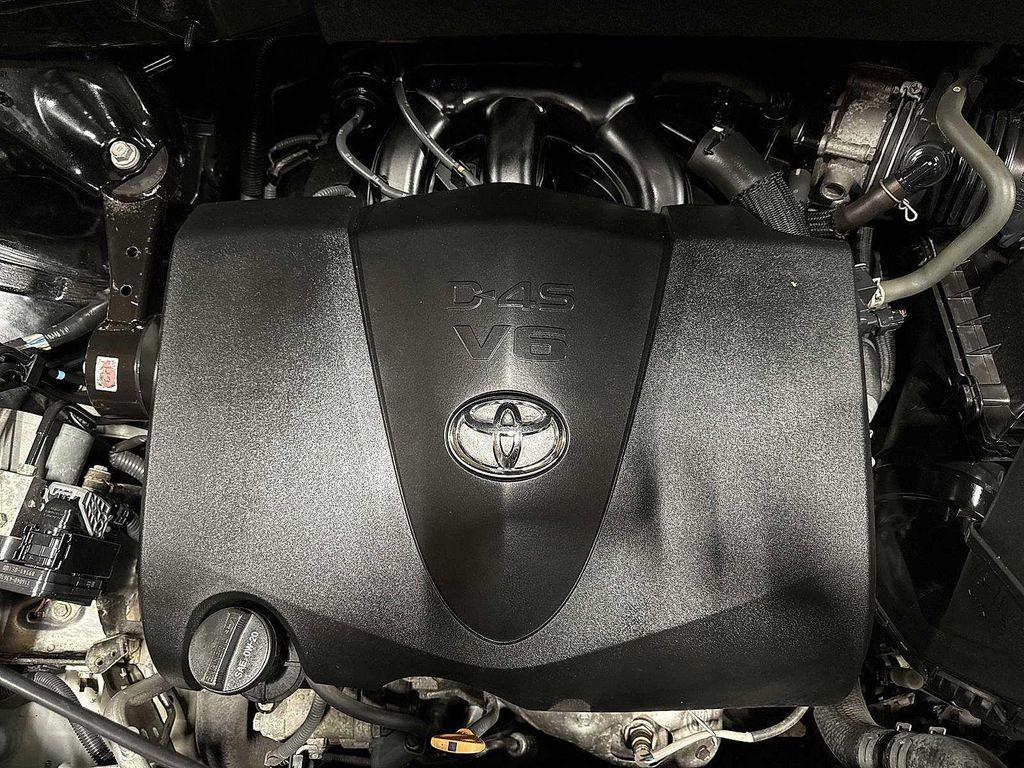 used 2017 Toyota Highlander car, priced at $21,995