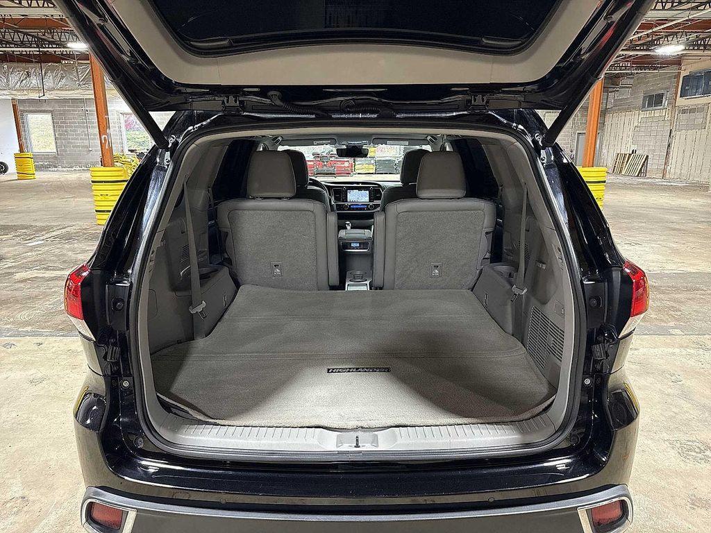 used 2017 Toyota Highlander car, priced at $21,995