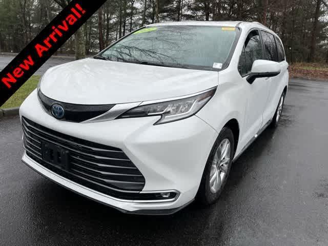 used 2022 Toyota Sienna car, priced at $47,495