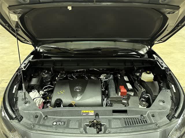 used 2022 Toyota Highlander car, priced at $37,995