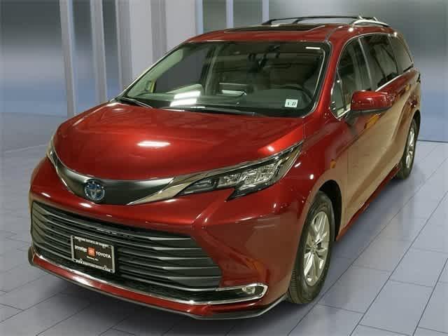 used 2022 Toyota Sienna car, priced at $42,995